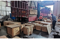 陜西六十多箱湘潭電機(jī)車配件及牽引電機(jī)發(fā)往海外