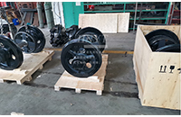 陜西湘潭礦用電機(jī)車配件發(fā)往歐洲某礦山