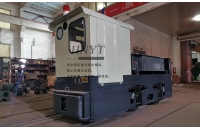 陜西定制型5噸鋰電池湘潭電機(jī)車發(fā)往金屬礦