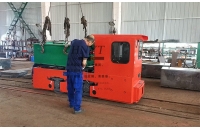 陜西2套5噸湘潭防爆電機(jī)車發(fā)貨