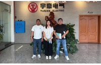 陜西海外客戶來廠采購遠程遙控型5噸湘潭鋰電池電機車